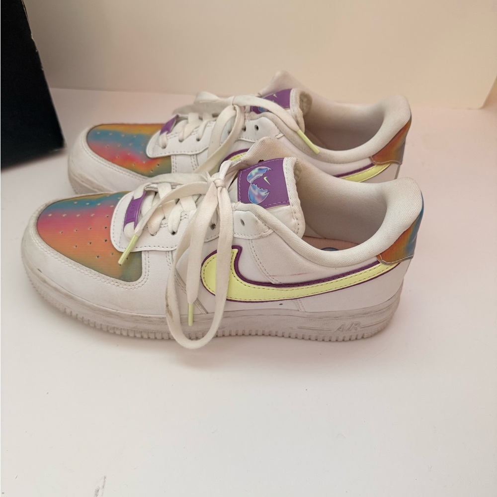 Nike Air Force 1 Low 'Easter 2020' CW0367-100 - Picture 4 of 5